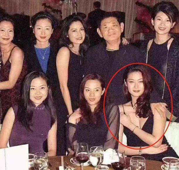 鍗佷節骞村墠濂规姏寮冨弻鑳炶儙,鍗佷節骞村墠浠栨姏寮冧簡浜茬敓濂冲効