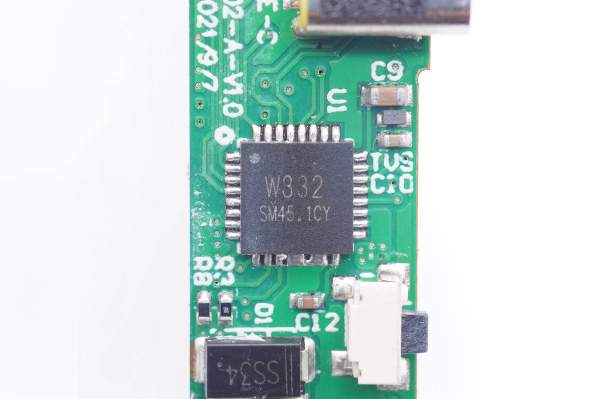 苹果充电宝无线磁吸原装拆解,苹果充电宝无线磁吸拆解