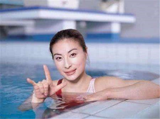 霍震霆首谈郭晶晶对外温柔贤惠,香港人对郭晶晶评价霍震霆