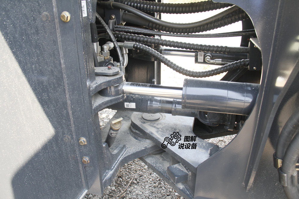 柳工clg856装载机参数,柳工clg855装载机操作说明视频