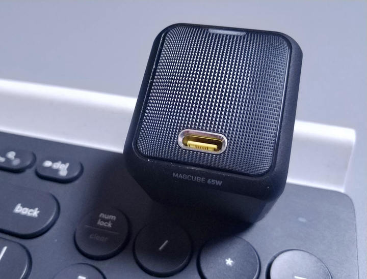 五十瓦无线快充充电器,120w超级闪充可旋转充电器