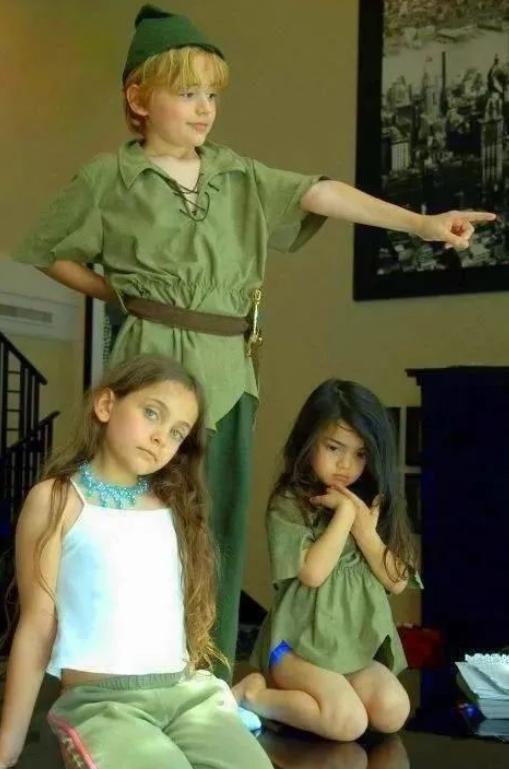 从天之骄女到卑微下跪,迈克尔杰克逊的儿女现状