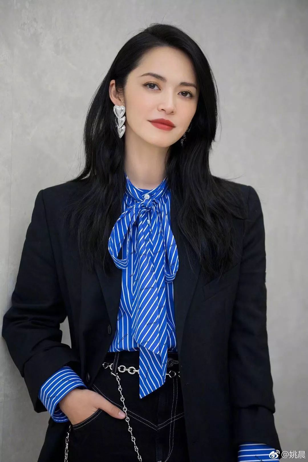 姚晨最近咖啡色穿搭,姚晨穿搭最新图片