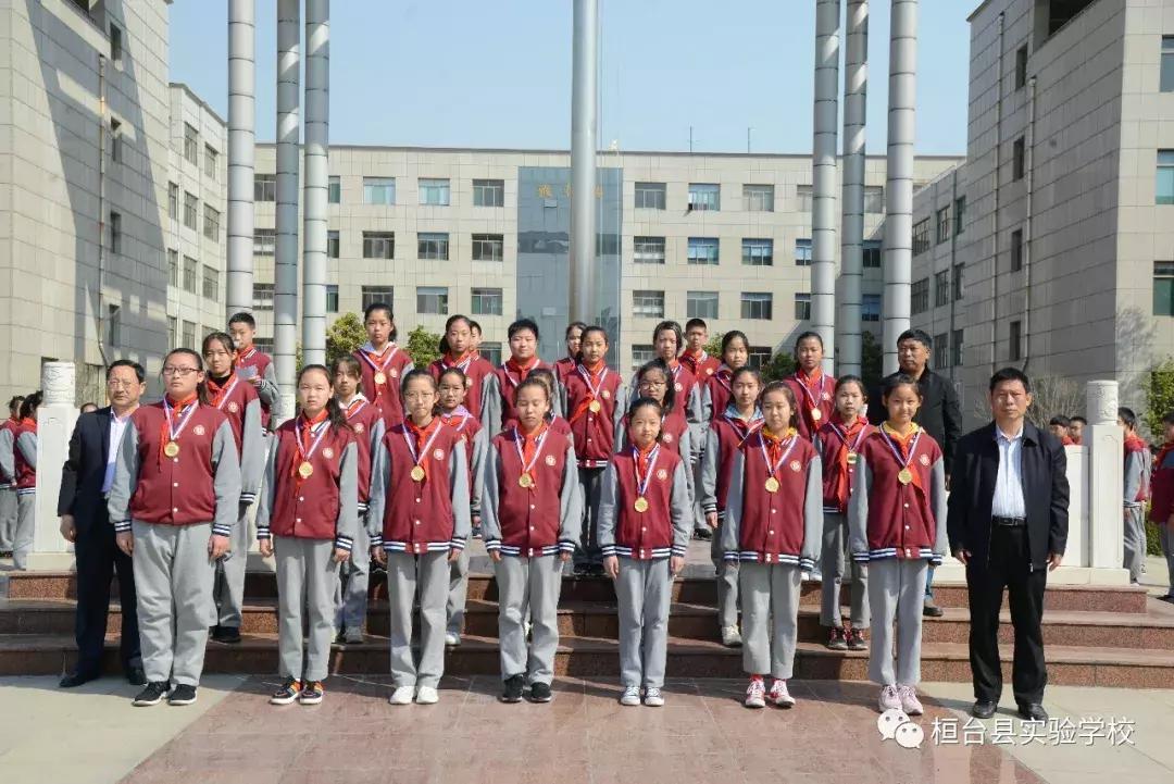 球场论英雄——中学部足球篮球班级联赛成绩公布