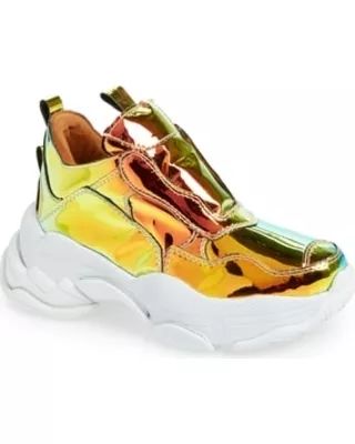 人生处处是陷阱万分小心,人生处处有坑我们要擦亮双眼