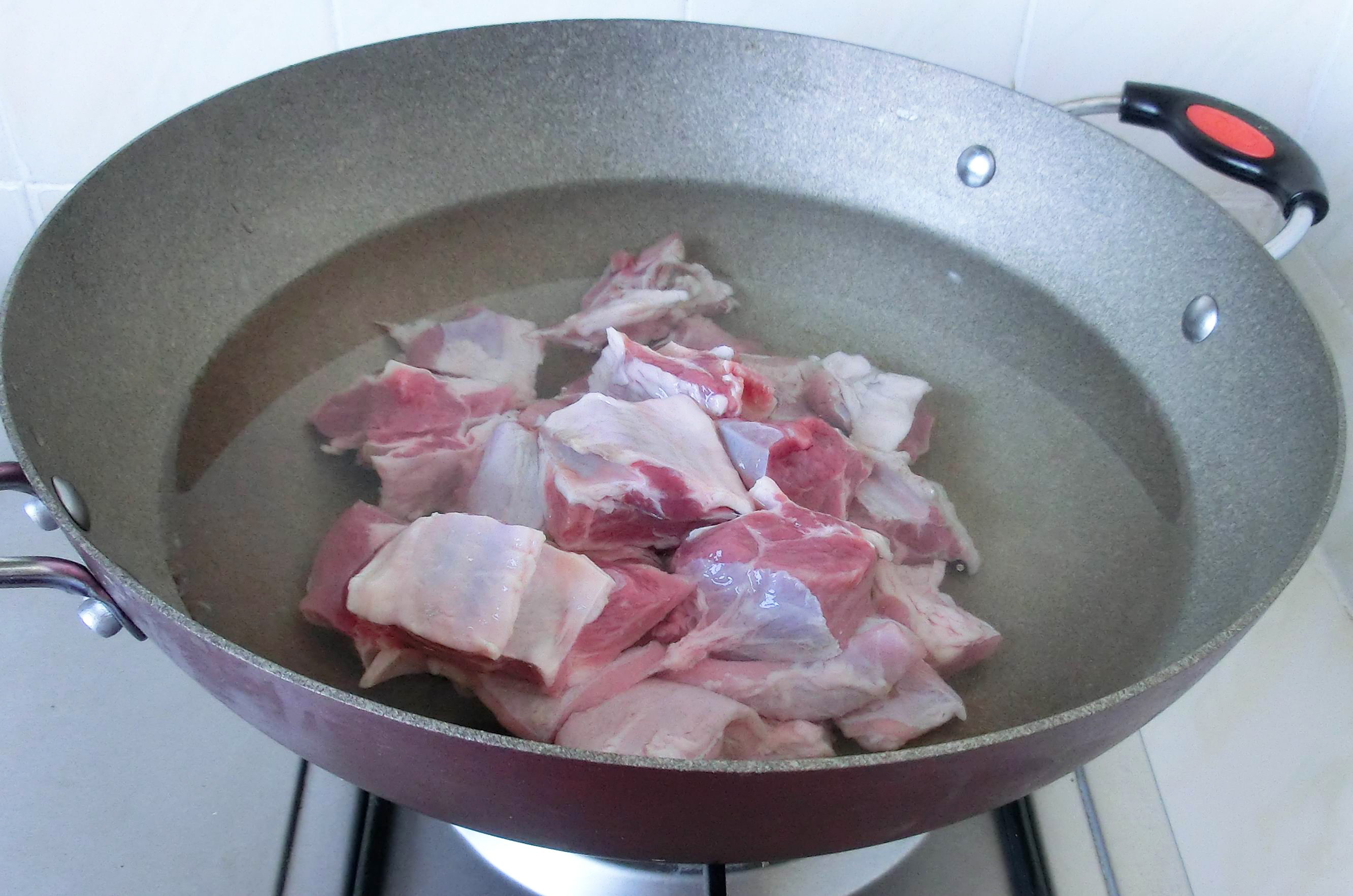 锌元素对孩子的智力有什么影响,锌对儿童生长发育起重要作用