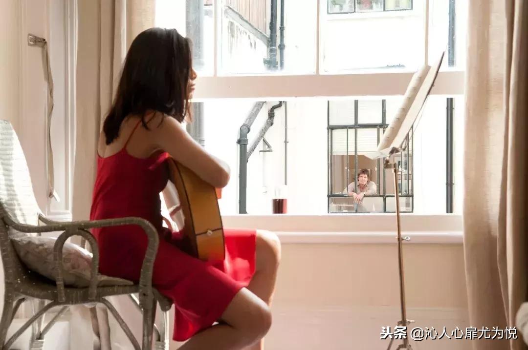 荷兰人为什么不爱拉窗帘？