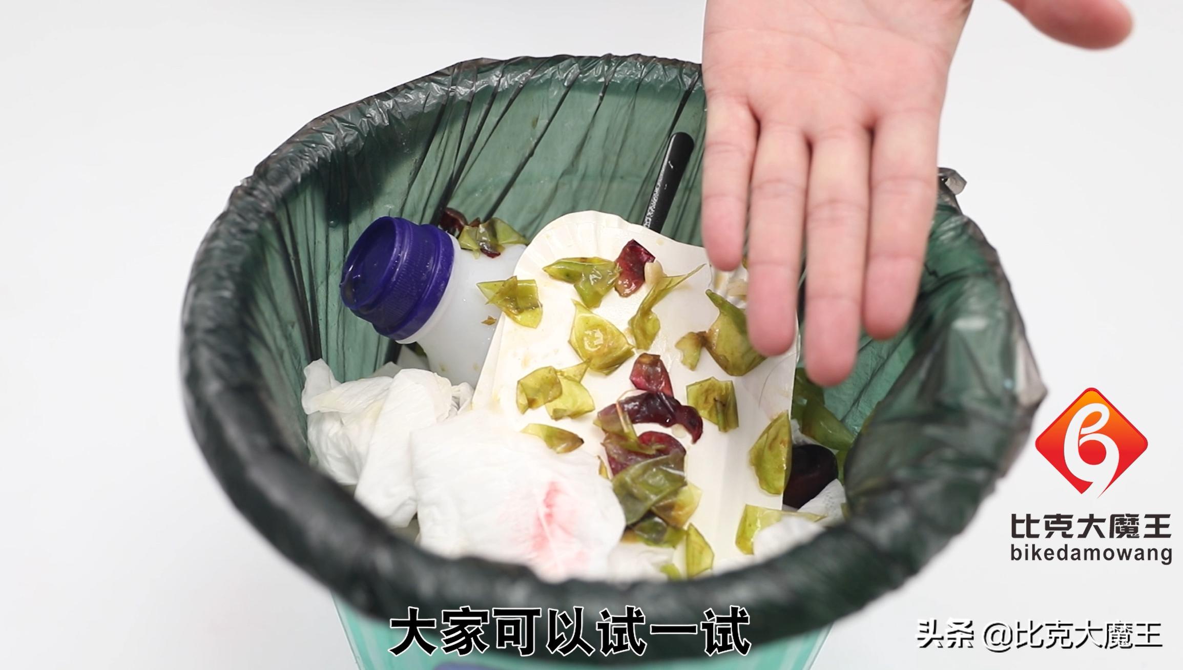 洗澡间的玻璃水垢怎么清洗,浴室玻璃水垢擦不掉怎么办