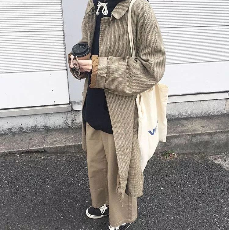 这个春天的美丽穿搭,韩系小姐姐中长款风衣搭配