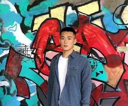 寸头好看的小哥哥,朱亚文行走的荷尔蒙寸头