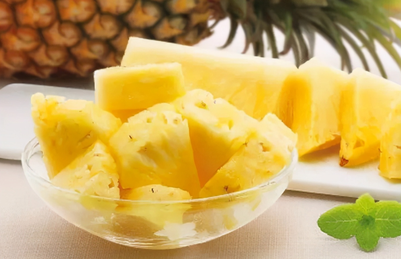 菠萝怎么泡才不涩,怎么泡菠萝才能让菠萝从酸变甜