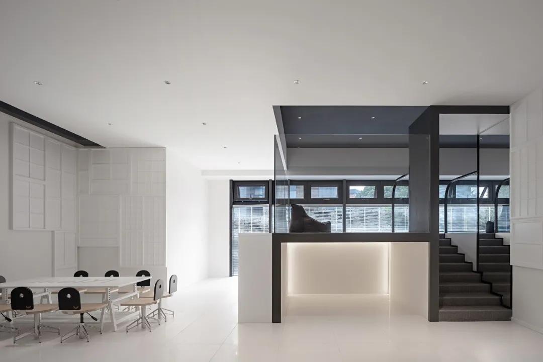 英皇艺术培训学院,英皇艺术培训学校