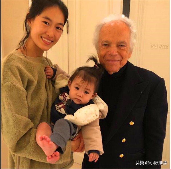 从陈冠希女儿与拉夫劳伦合照，讲RRL复刻牛仔裤等单品