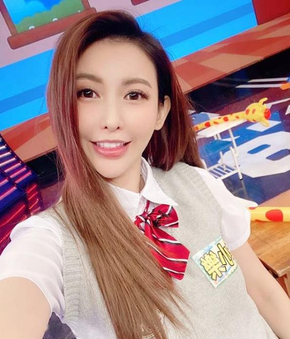 蝴蝶姐姐简恺乐完整视频,蝴蝶姐姐简恺乐食全食美