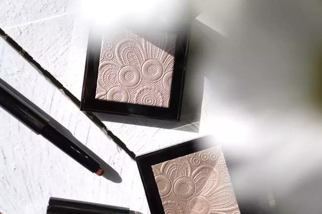 黑五美妆盛宴,最值得尝试的美妆新品清单