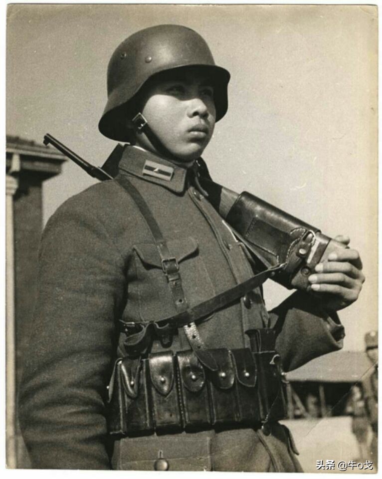 驳壳枪木质枪套玩具,驳壳枪和牛皮枪套的合体叫什么