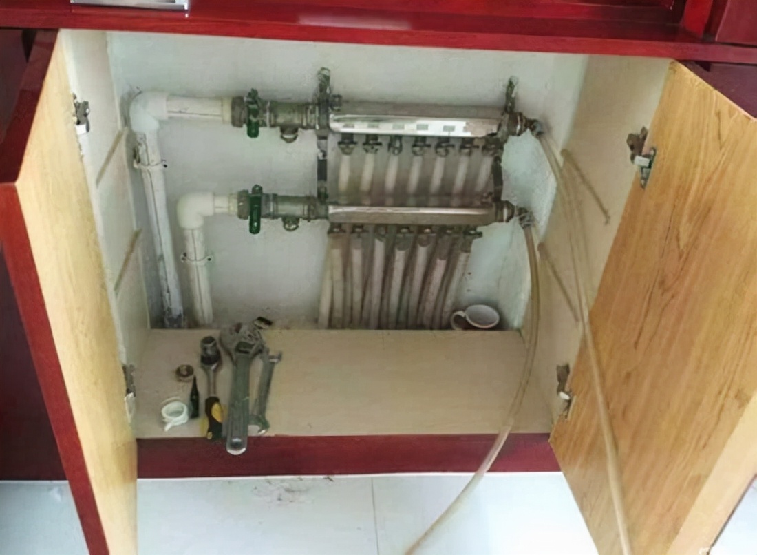 暖气入户管道阀门漏水怎么处理,pvc暖气管道弯头处漏水修补