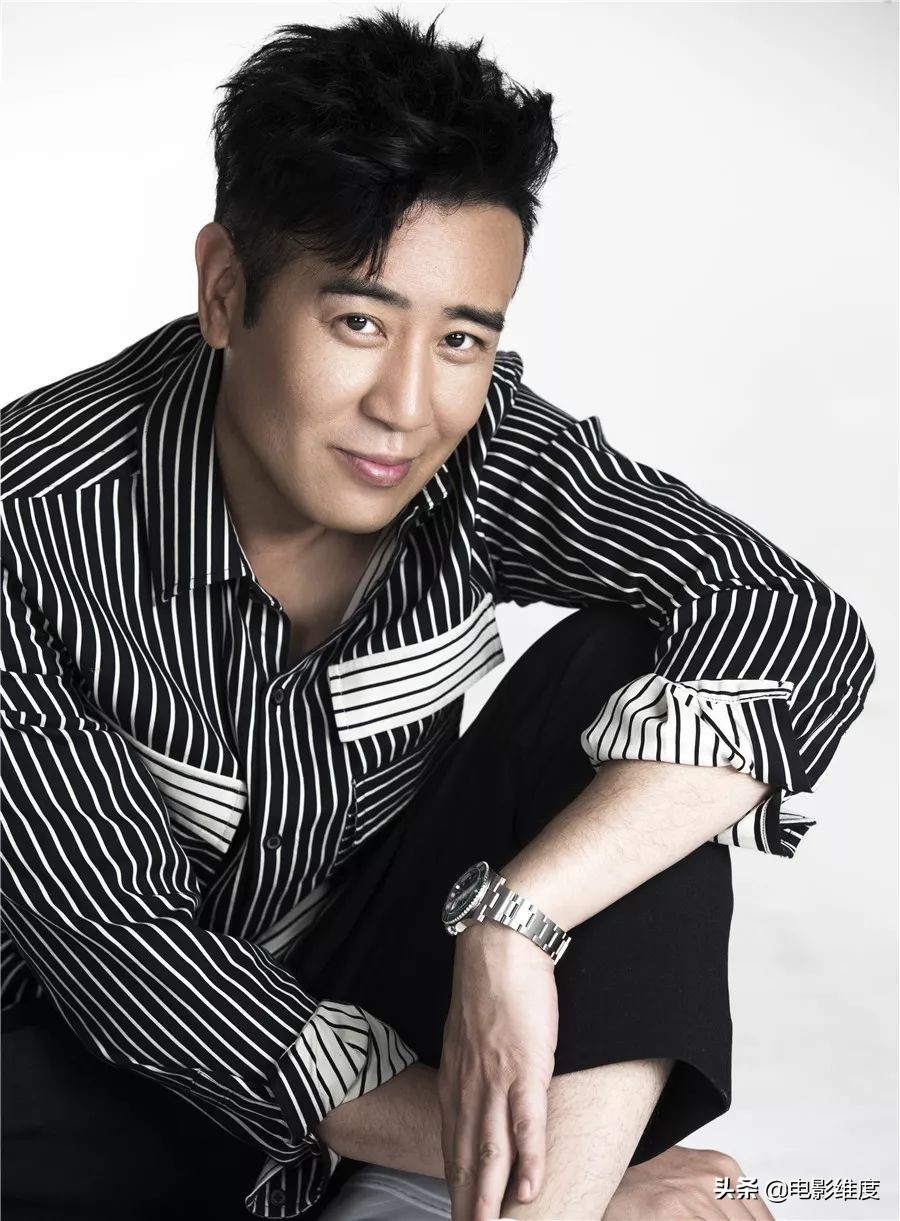 50岁于和伟妻子同台,于和伟和妻子最近的视频