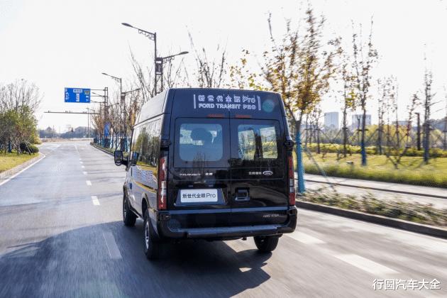 新世代全顺2021款pro自动挡试驾,福特新世代全顺pro长轴中顶自驾游