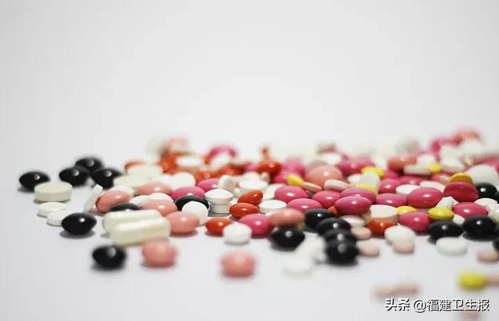 吃鱼油会引起血尿吗,吃鱼油尿血