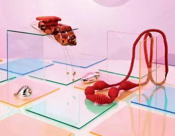 首饰，用小体量评述大世界