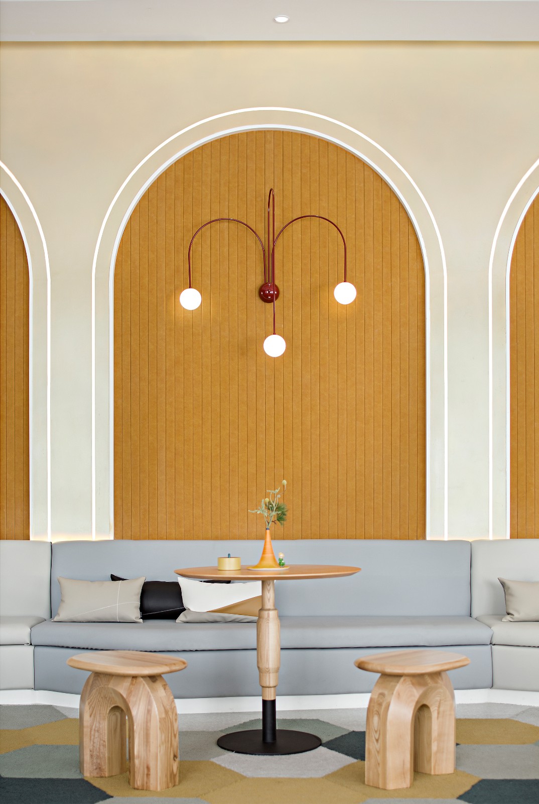 则灵艺术与厚夫设计哪个公司好,则灵艺术深圳有限公司怎么样