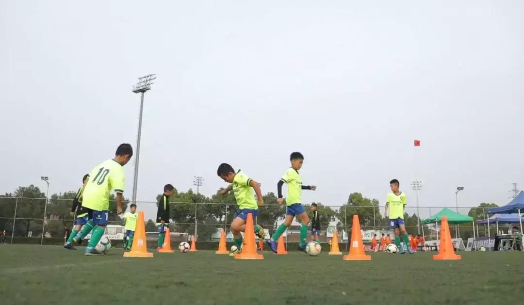 绿城青训走训,绿城青训技术与理念