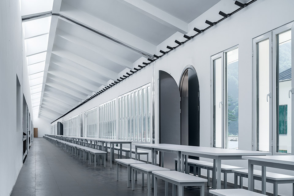 秦岭深处特色餐厅,秦岭山下100米食堂