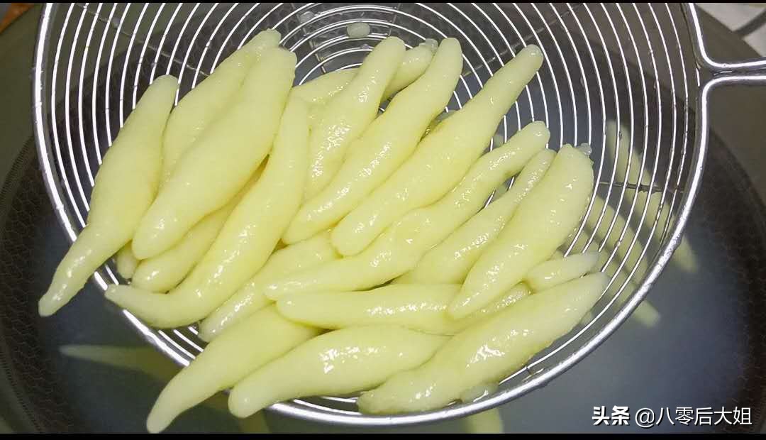 土豆的神仙吃法配米饭不用淀粉,土豆花样吃法不用淀粉