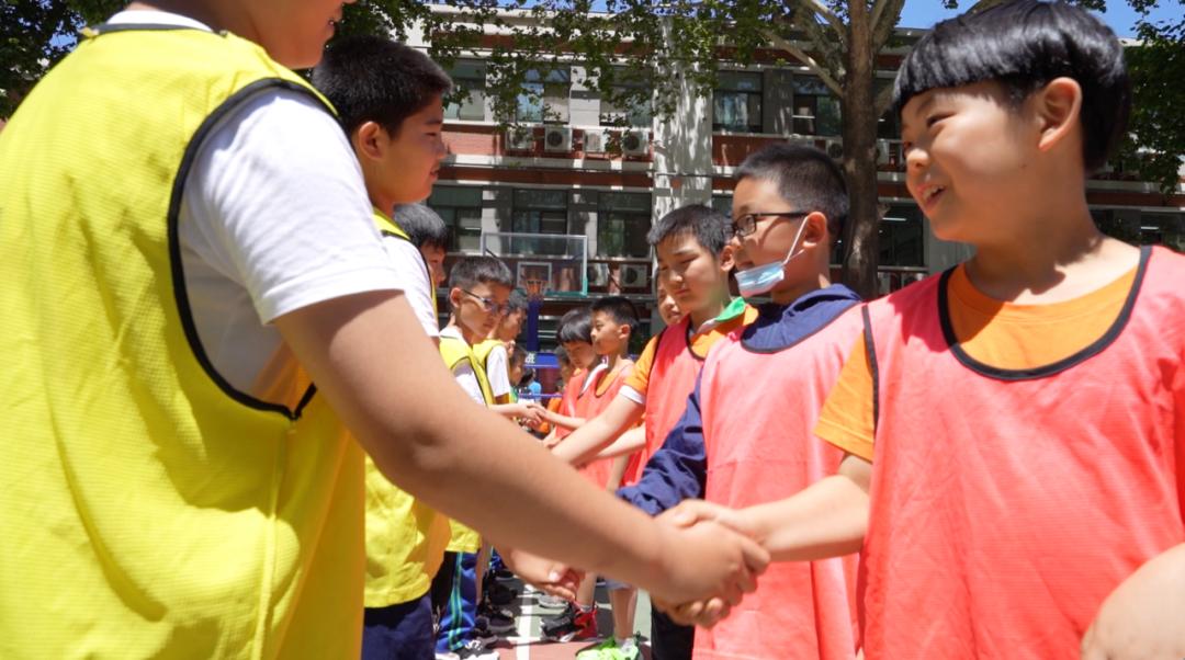 新闻周刊丨体育课数学老师教?当体育成为新“课时”以体育人如何破题?