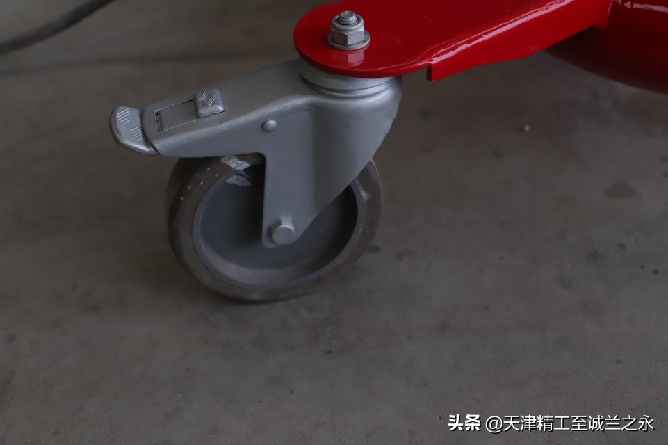 汽车喷漆工的信仰级工具翻新：瑞典IRT-300烤漆灯