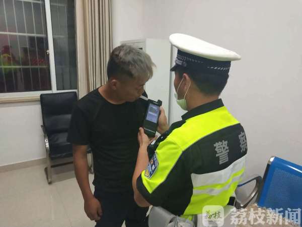 坐霸王车判刑,男子坐霸王车被捕