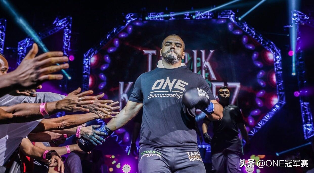 斩杀艾龙的重量级猛兽，坦克式进攻无人可挡