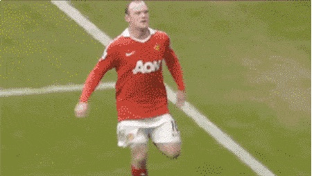 足球庆祝动作梅西和小罗,c罗滑跪庆祝梅西进球