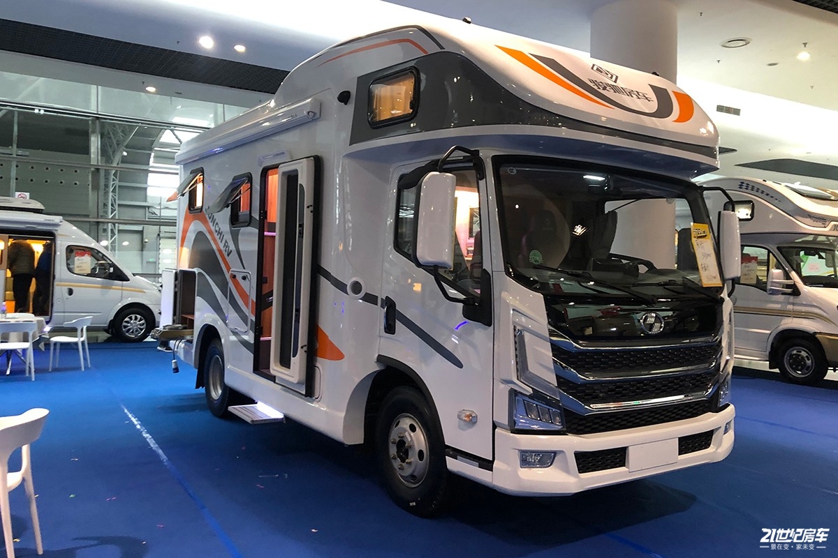 平头轻卡c型房车跃进,详解上汽跃进H500轻卡房车