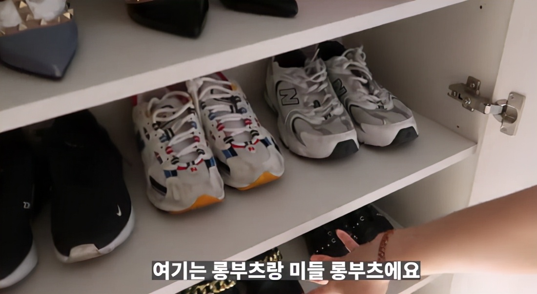 韩国美女晒独居公寓引11万人围观衣帽间全是名牌