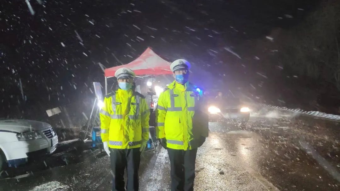 战严寒抗风雪护君平安,战严寒护平安