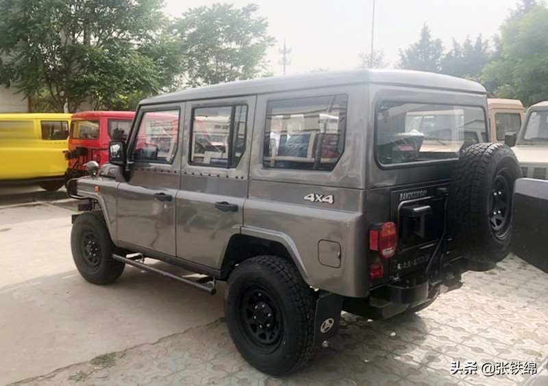 最新款北京212与老款比较,最新款北京212概念车帅到爆