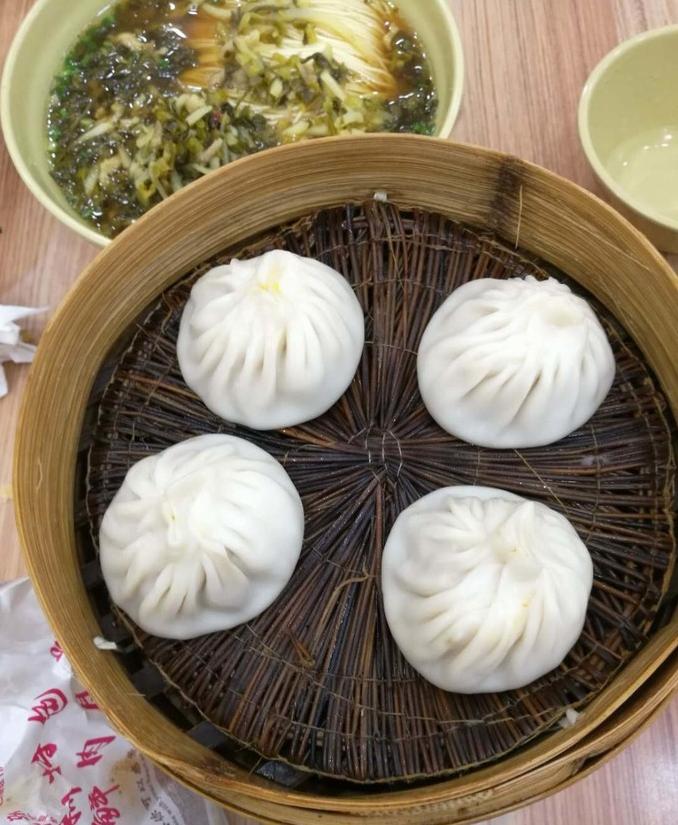 上海迪士尼跨年旅游,上海迪士尼与外滩旅游安排