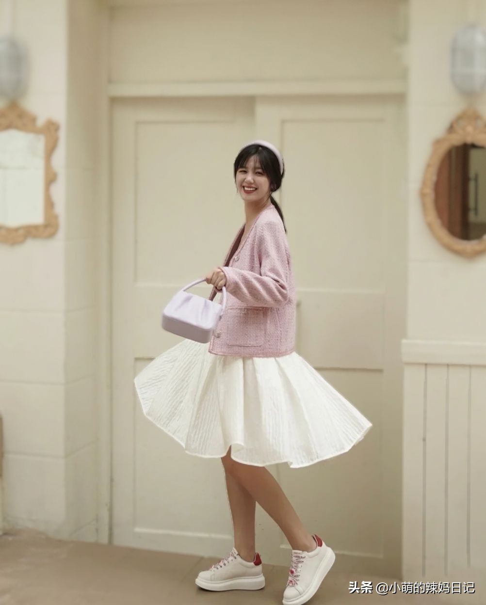 新款流行裙子碎花显白,今年这8条碎花裙好看又显瘦