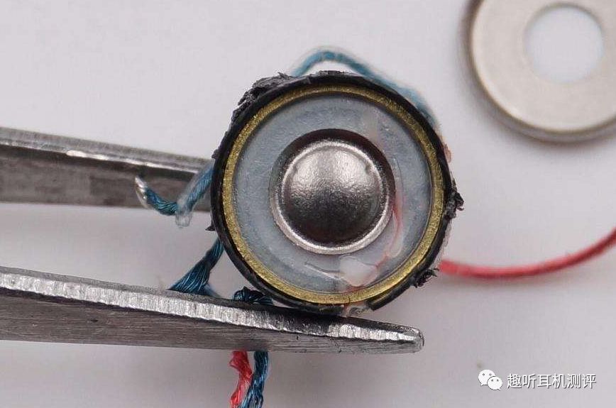 平板耳机与平板振膜耳机,平板振膜耳机发声原理