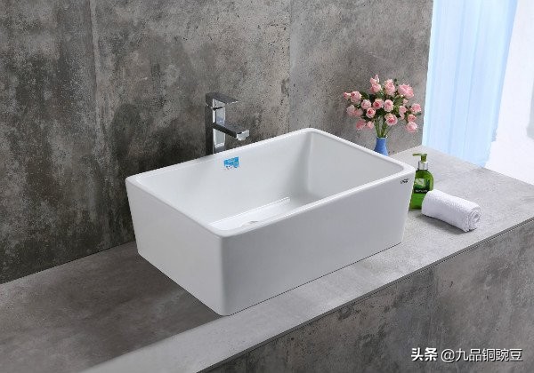 陶瓷台盆裂缝怎么修补,阳台洗衣机台盆一体柜裂缝怎么修