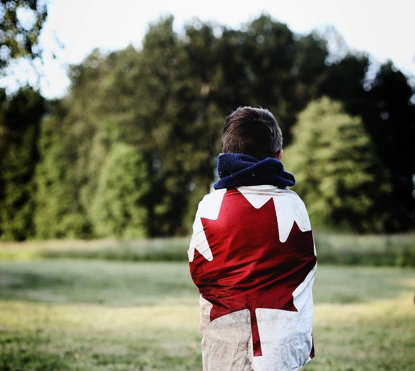 入籍加拿大在国内的社保怎么办,持加拿大绿卡在中国有社保吗