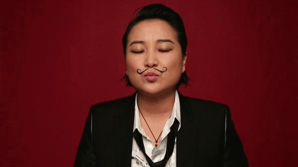 贾玲发博：自己第一次“开火车”紧张，网友：真香！厉害了我的玲