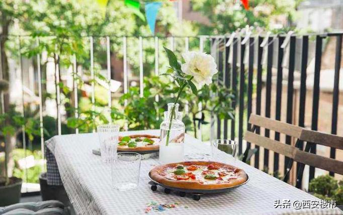 1500-3800元/㎡的单价剪刀差，这个红盘做对了什么