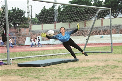 为你们欢呼!惠州的铿锵玫瑰