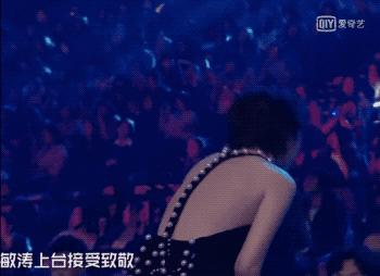 45岁刘敏涛风格大变,44岁刘敏涛活得有多潇洒