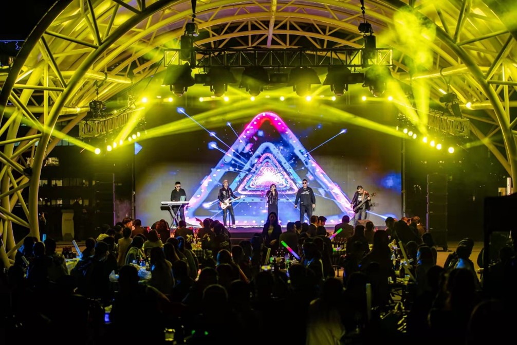 聚公益力量,富乐医疗携手大连腾飞园区企业助力公益书屋建设