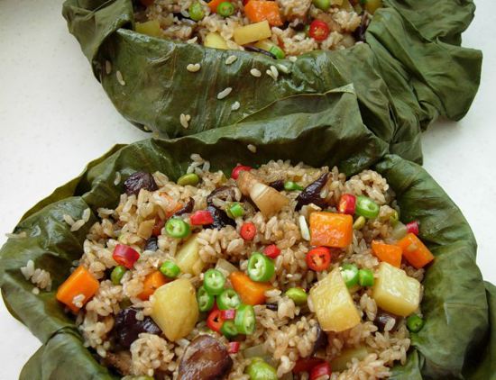 荷叶除了泡水喝还有什么用处,荷叶除了泡水喝还能干什么