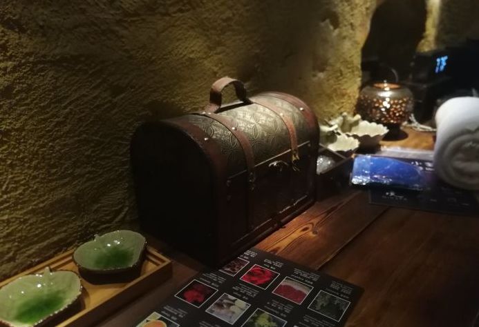 上海街头指压店,横评竖评